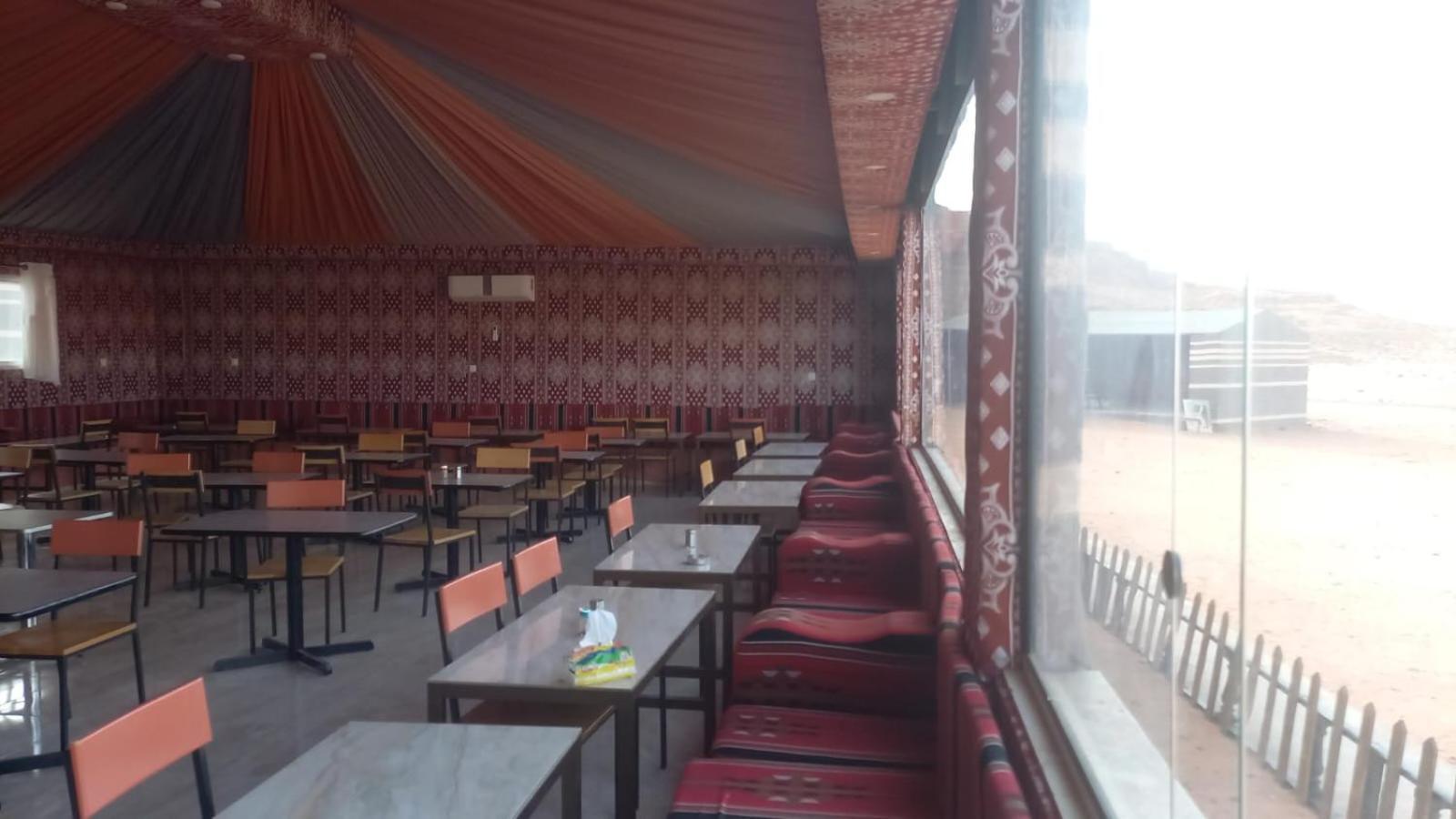 Al Raha Luxury Camp Hotel Wadi Rum Buitenkant foto