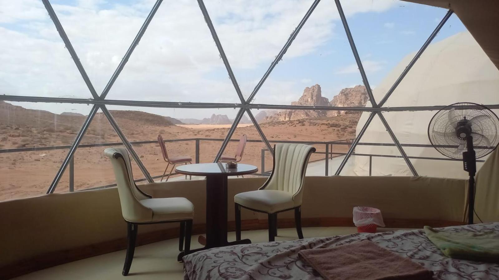 Al Raha Luxury Camp Hotel Wadi Rum Buitenkant foto
