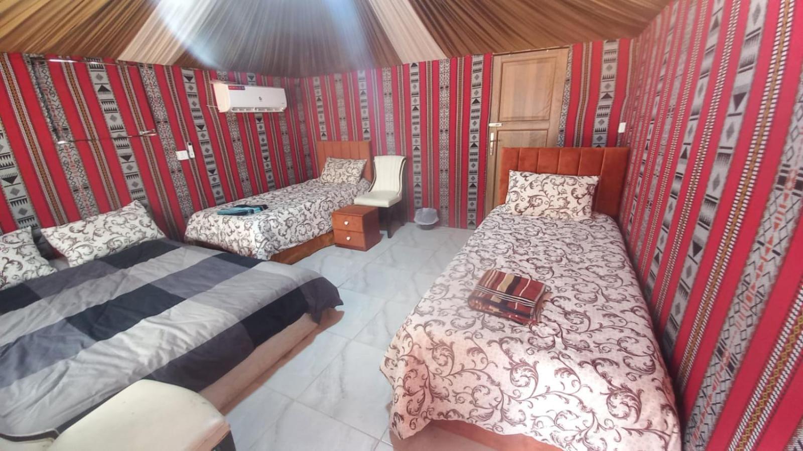 Al Raha Luxury Camp Hotel Wadi Rum Buitenkant foto