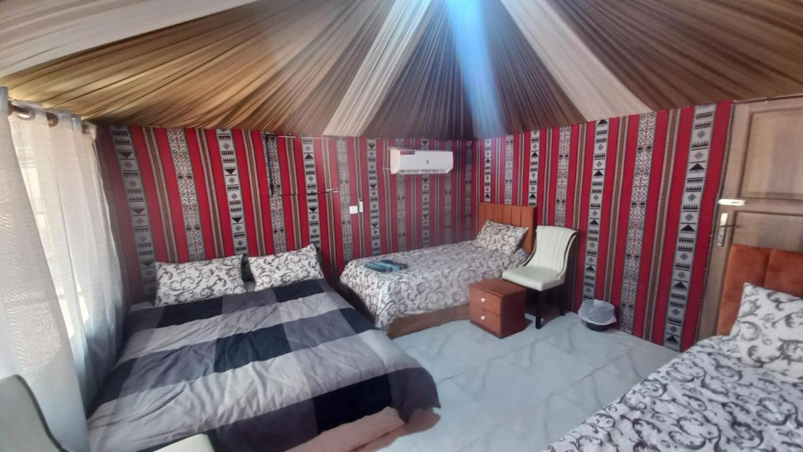 Al Raha Luxury Camp Hotel Wadi Rum Buitenkant foto