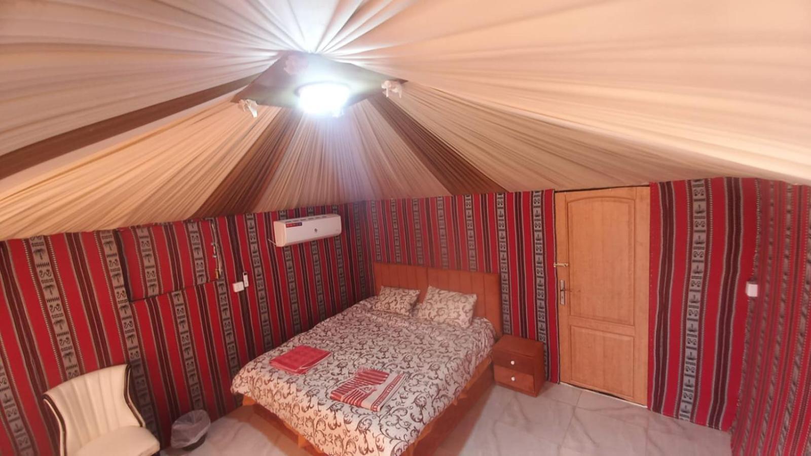 Al Raha Luxury Camp Hotel Wadi Rum Buitenkant foto