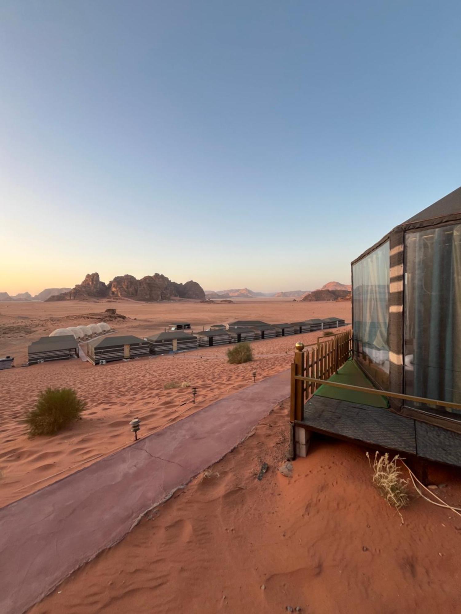 Al Raha Luxury Camp Hotel Wadi Rum Buitenkant foto